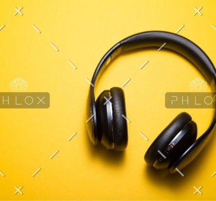 demo-attachment-1557-malte-wingen-PDX_a_82obo-unsplash@2x@2x